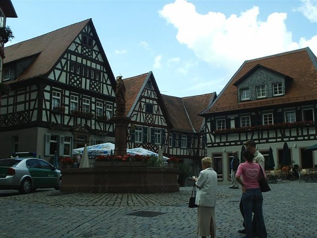S2010323 (Medium)